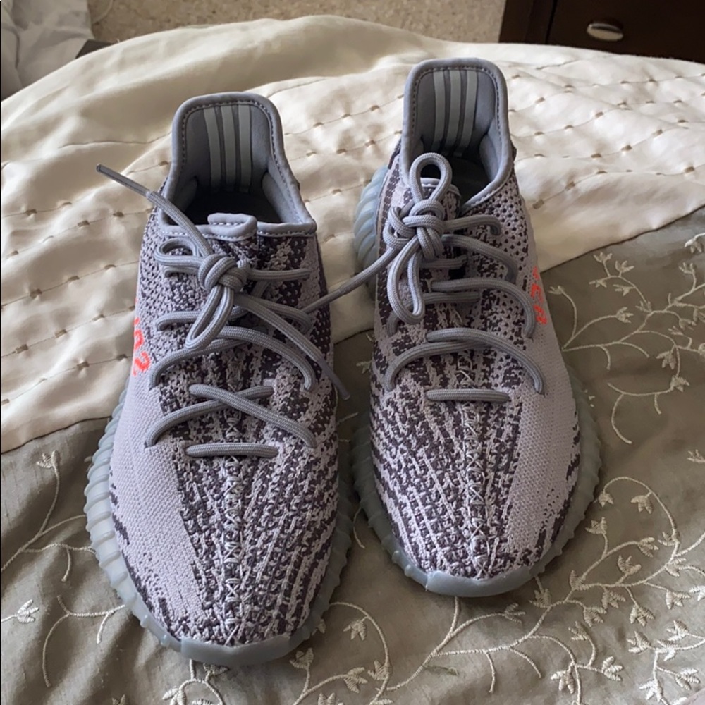 Yeezy Boost 350’s V2 Beluga
